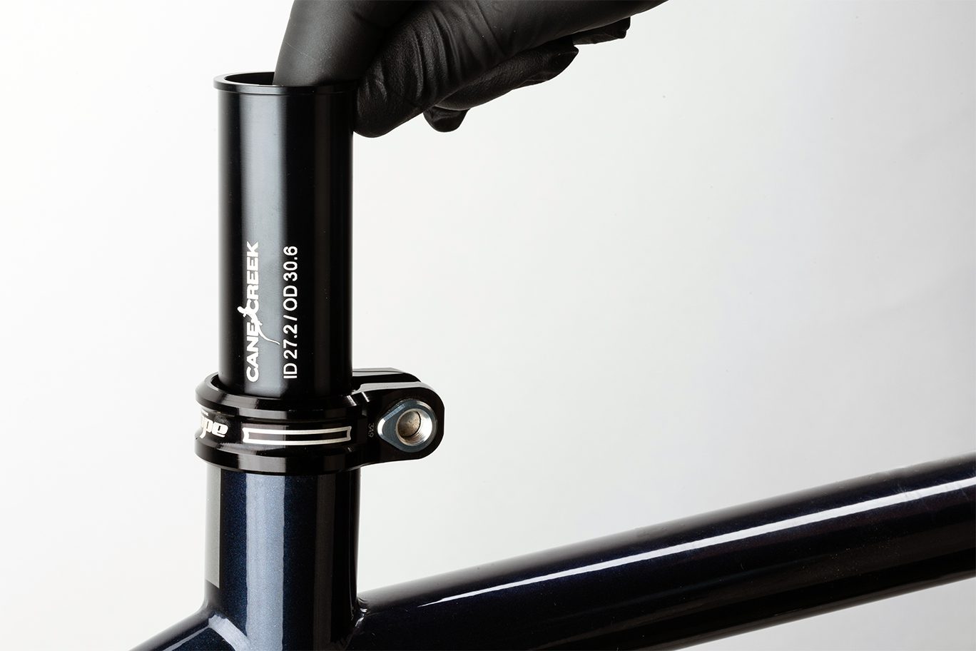 Seatpost-Adapter-lifestyle-gallery-1-1368-x-912